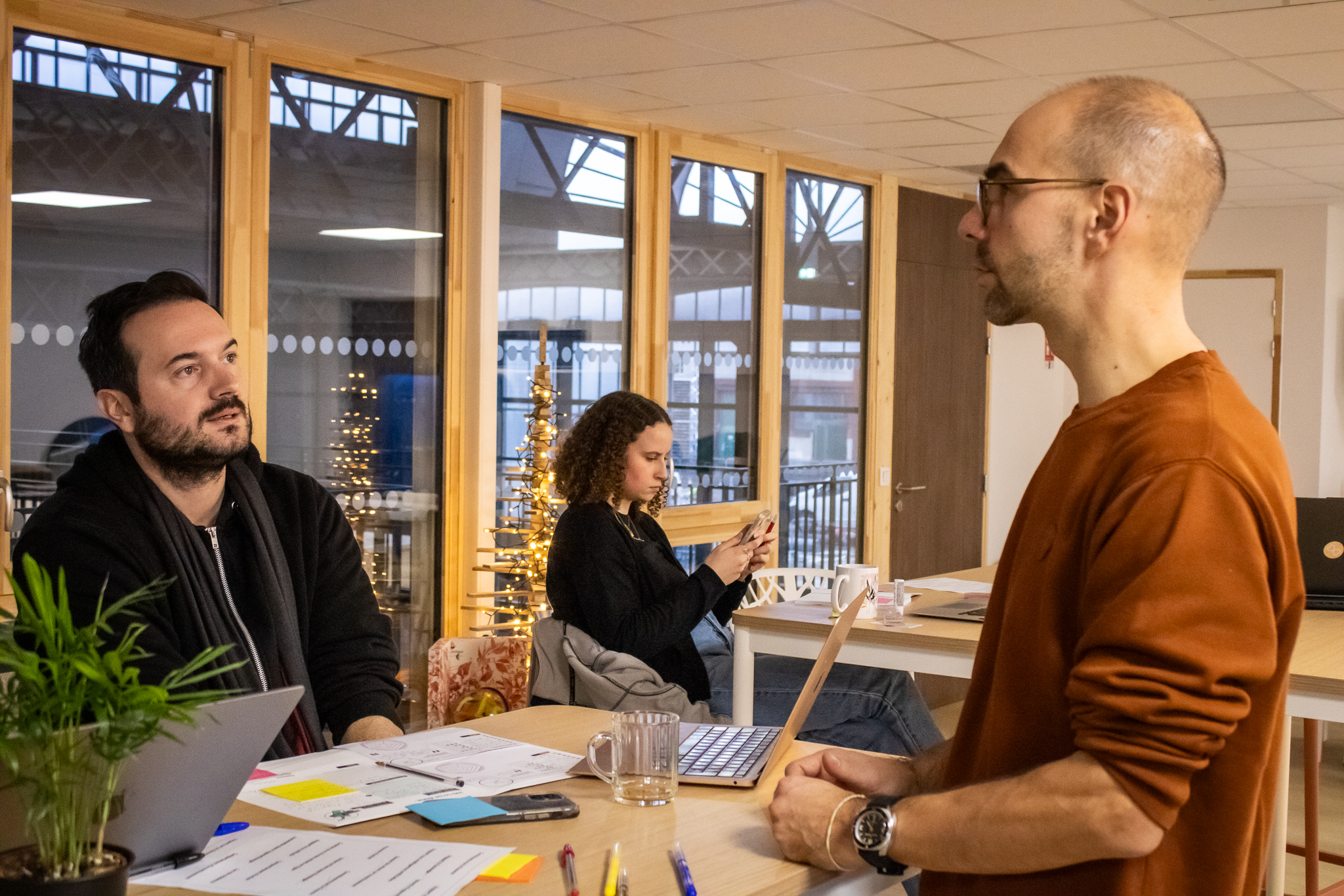 Innovation Stratégique : Atelier d'acculturation UX pour les Startups du B3 Village by CA de Vierzon Pistache design UX UI france 